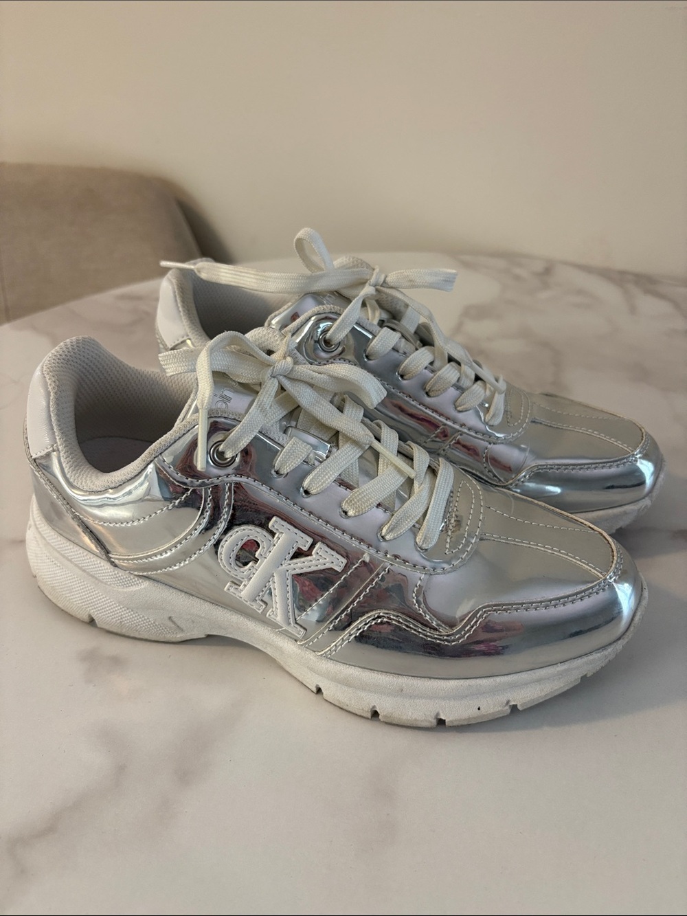 ®️Authentic Calvin Klein Metallic Silver Lace-Up Platform Sneakers